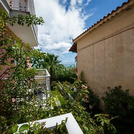 Terra Azzura Лаганас